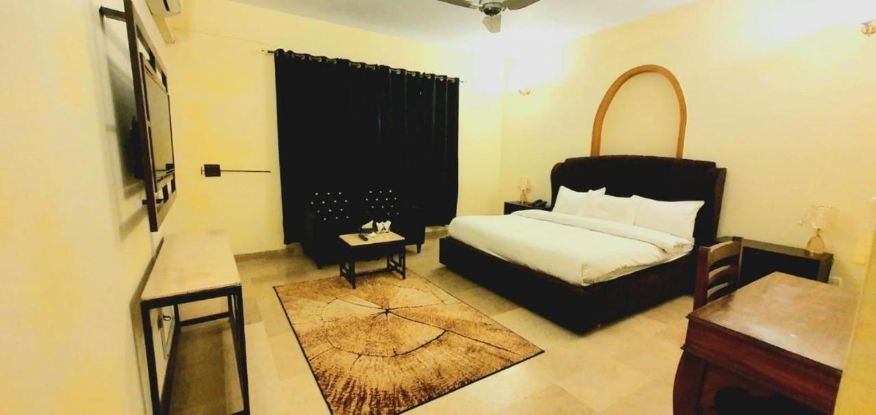 Blue Moon Residency Jinnah Super Islamabad Exterior foto
